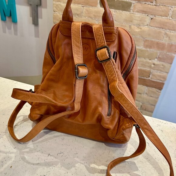 Wanderers Travel Co - Noosa Backpack - Picture 3 of 4